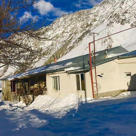 Riverside Kazbegi Exterior photo